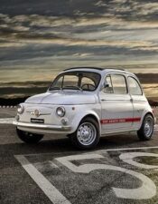 Fiat 500 Abarth: storia di un (piccolo) mito